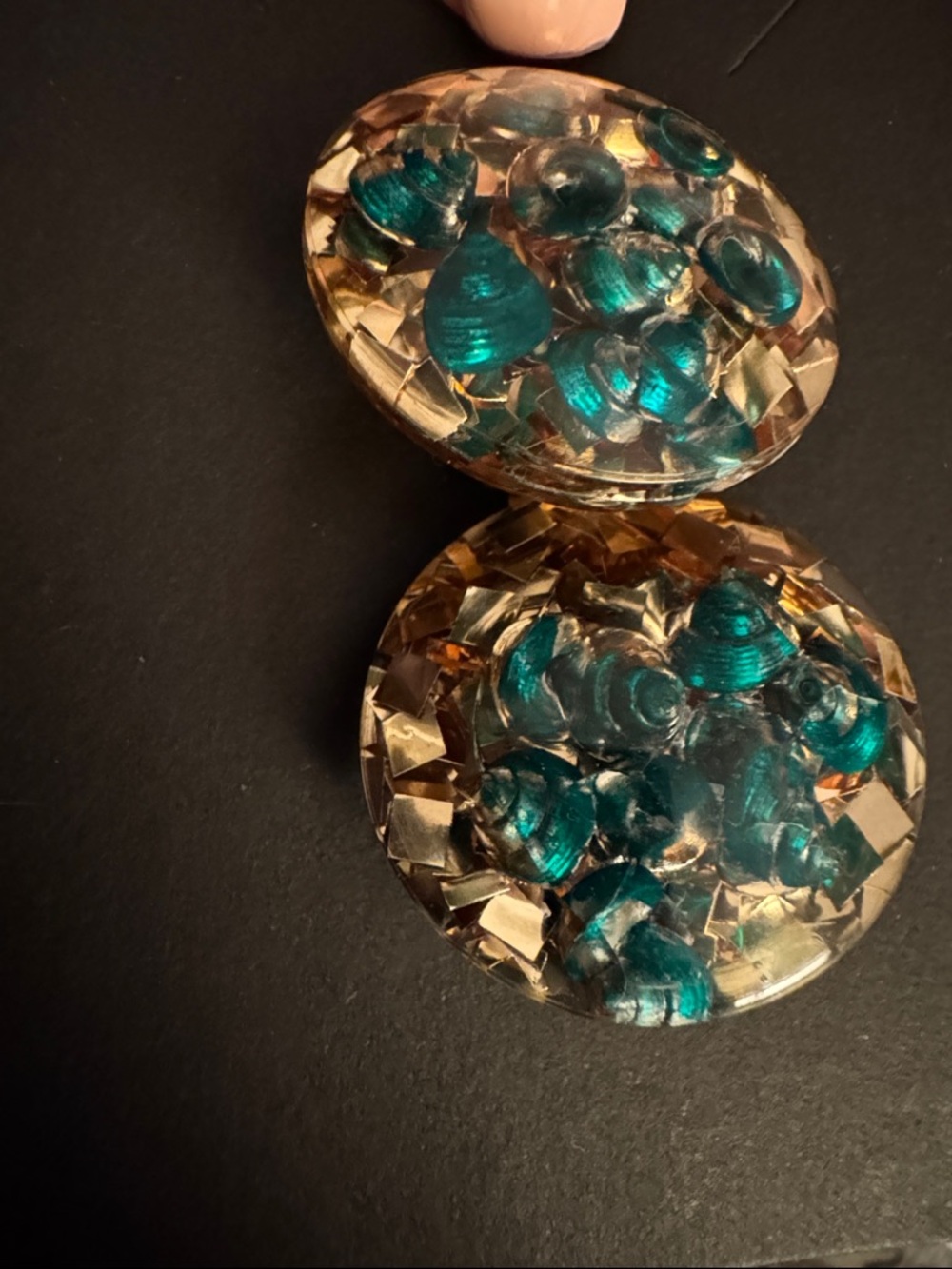 Collector Elegant Lucite Gold Confetti and Green Sea Shells Clip on Earrings